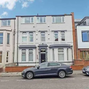 https://amazing-cosy-2-bedroom-apartment-jesmond.hotels-newcastle-upon-tyne.com
